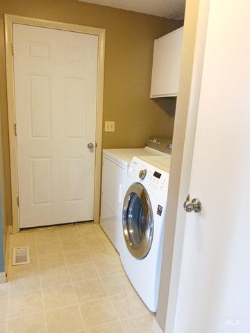 2224 S Rachel Circle, Boise, ID 83706