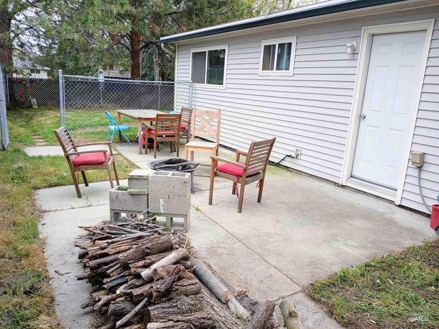 2224 S Rachel Circle, Boise, ID 83706