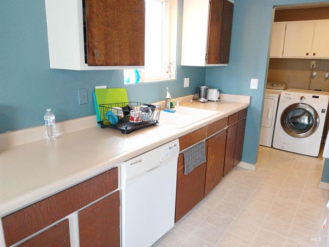 2224 S Rachel Circle, Boise, ID 83706