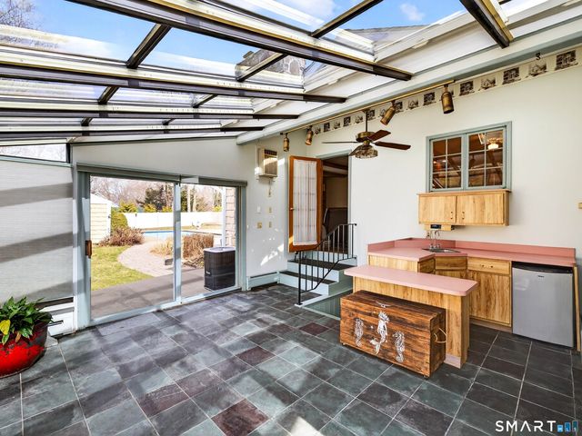 1 Tanglewood Drive, Norwich, CT 06360