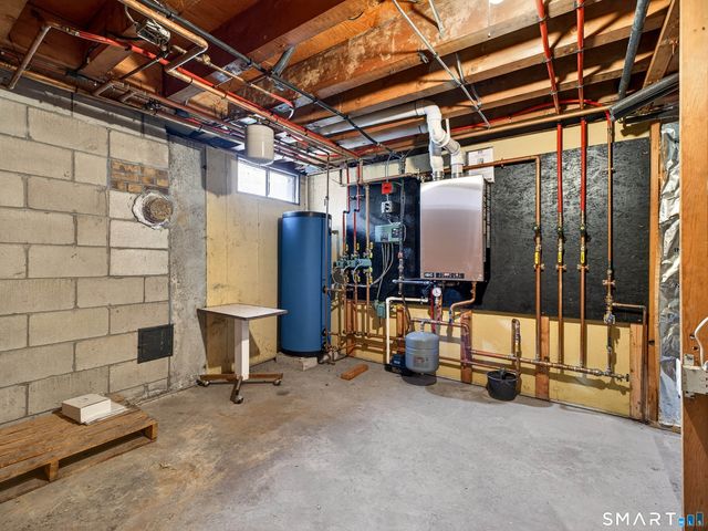 1 Tanglewood Drive, Norwich, CT 06360