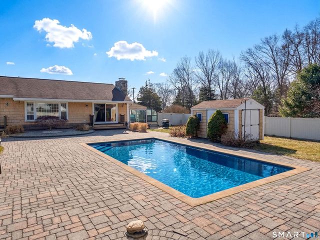 1 Tanglewood Drive, Norwich, CT 06360