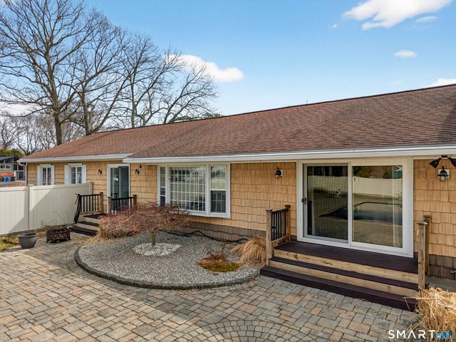 1 Tanglewood Drive, Norwich, CT 06360