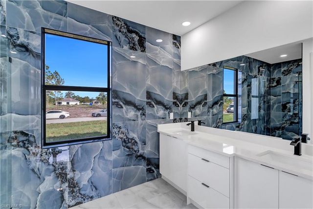 1306 Lee AVE, Lehigh Acres, FL 33972