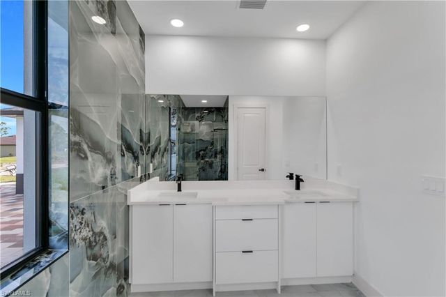 1306 Lee AVE, Lehigh Acres, FL 33972