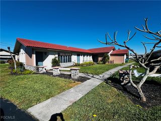 4107 SE 18th PL A, Cape Coral, FL 33904