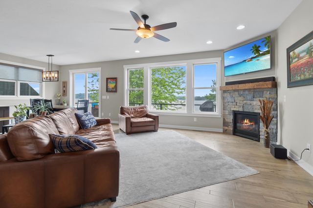 3856 Green Heights Trail SW, Prior Lake, MN 55372