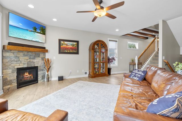 3856 Green Heights Trail SW, Prior Lake, MN 55372