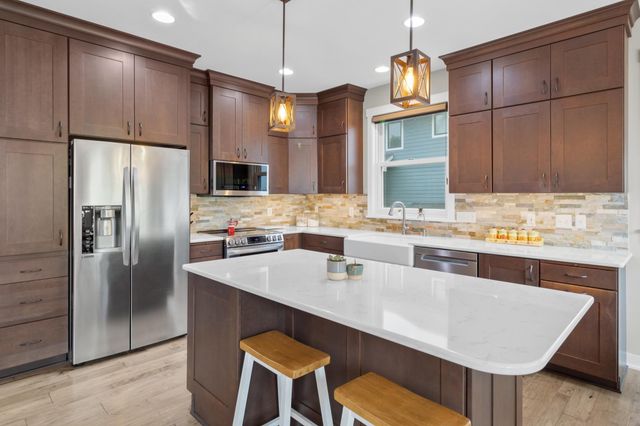 3856 Green Heights Trail SW, Prior Lake, MN 55372