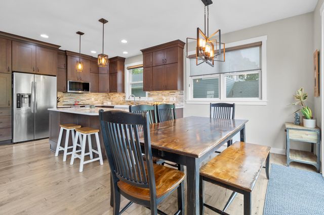 3856 Green Heights Trail SW, Prior Lake, MN 55372