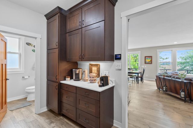 3856 Green Heights Trail SW, Prior Lake, MN 55372