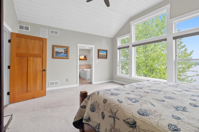 3856 Green Heights Trail SW, Prior Lake, MN 55372