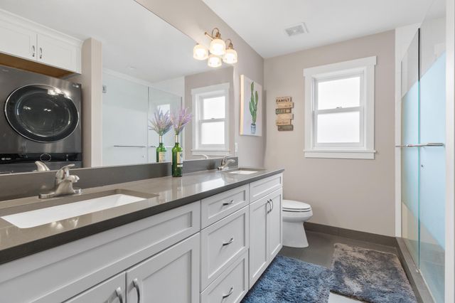 3856 Green Heights Trail SW, Prior Lake, MN 55372