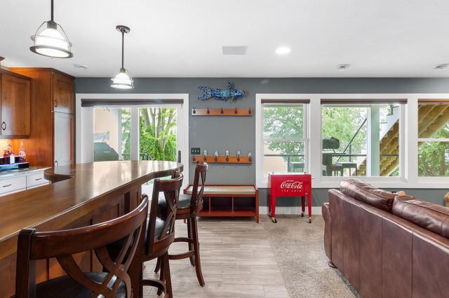 3856 Green Heights Trail SW, Prior Lake, MN 55372