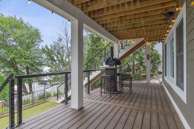 3856 Green Heights Trail SW, Prior Lake, MN 55372