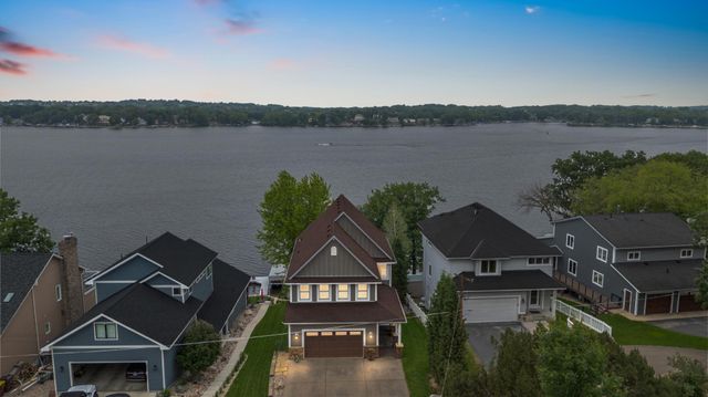 3856 Green Heights Trail SW, Prior Lake, MN 55372