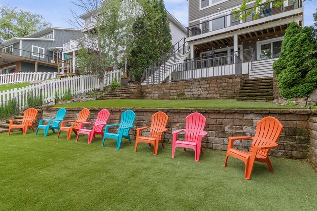 3856 Green Heights Trail SW, Prior Lake, MN 55372