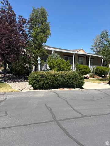27 LAKEVIEW DR, Layton, UT 84041
