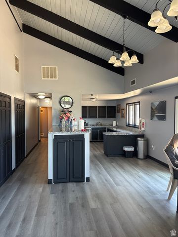 27 LAKEVIEW DR, Layton, UT 84041