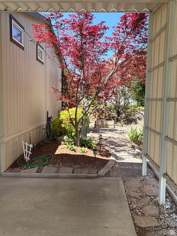 27 LAKEVIEW DR, Layton, UT 84041