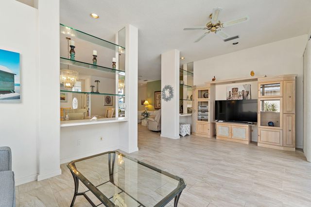 7756 SE Bay Cedar Circle, Hobe Sound, FL 33455