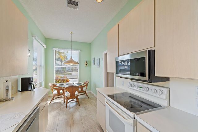 7756 SE Bay Cedar Circle, Hobe Sound, FL 33455