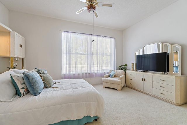 7756 SE Bay Cedar Circle, Hobe Sound, FL 33455