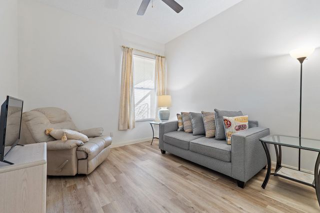 7756 SE Bay Cedar Circle, Hobe Sound, FL 33455