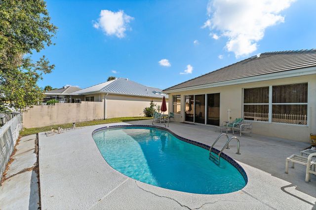 7756 SE Bay Cedar Circle, Hobe Sound, FL 33455