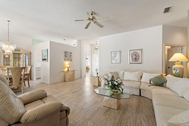 7756 SE Bay Cedar Circle, Hobe Sound, FL 33455