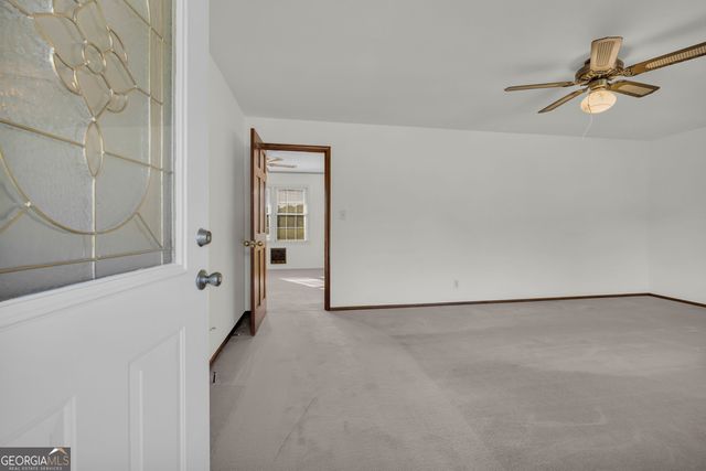 61 Farris Road, Hartwell, GA 30643