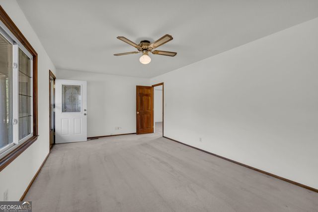 61 Farris Road, Hartwell, GA 30643