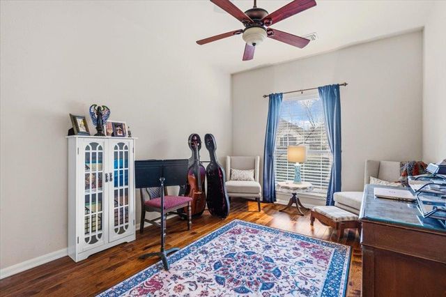 290 Harris DR, Austin, TX 78737