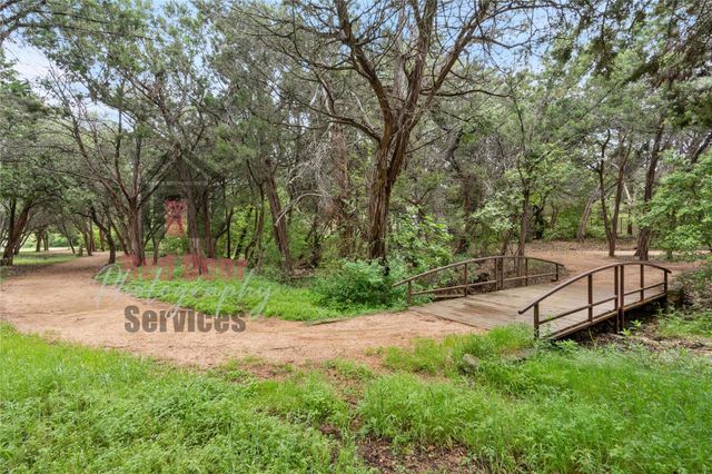 290 Harris DR, Austin, TX 78737