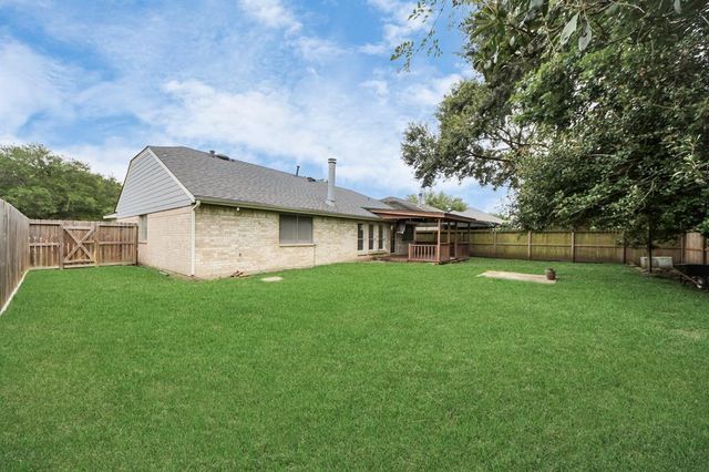 4226 Woodhampton Drive, Pasadena, TX 77505