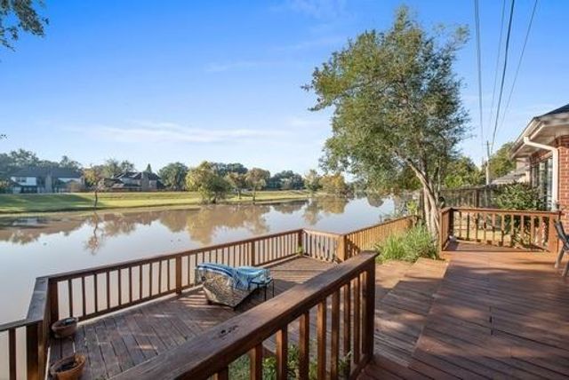 1443 Sugar Creek Boulevard, Sugar Land, TX 77478
