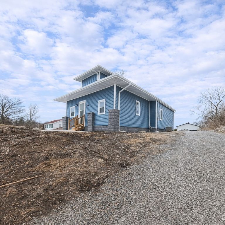 806 S Roche Street, Knoxville, IA 50138