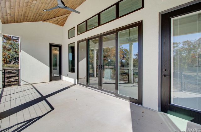981 Jenny Leigh Trail, Bulverde, TX 78163