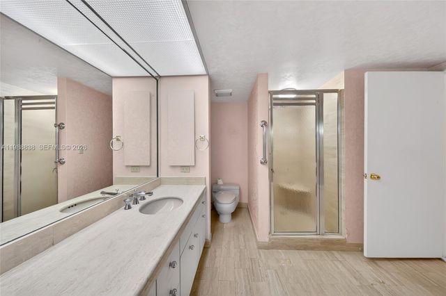 19667 Turnberry Way 6A, Aventura, FL 33180