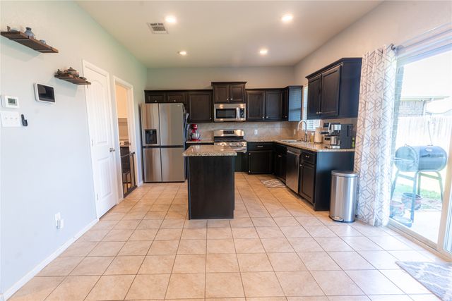 753 Rutherford Drive, Crowley, TX 76036