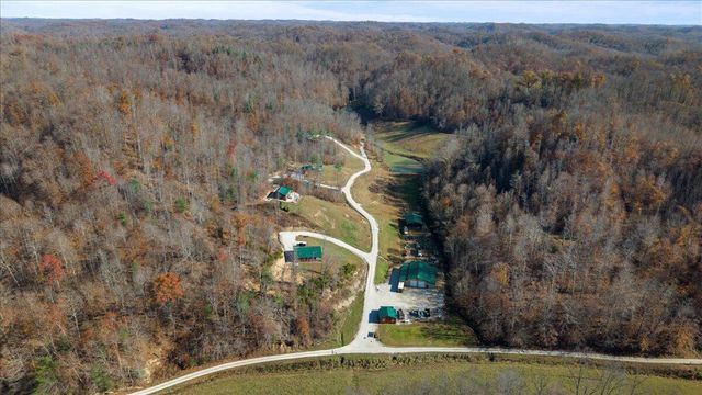 16 Hickory Lane, Campton, KY 41301