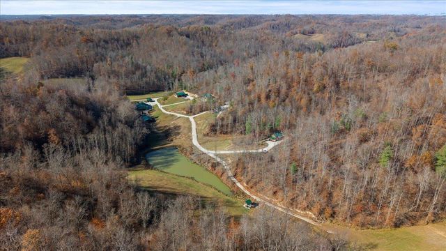 16 Hickory Lane, Campton, KY 41301