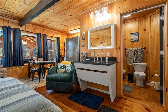 16 Hickory Lane, Campton, KY 41301