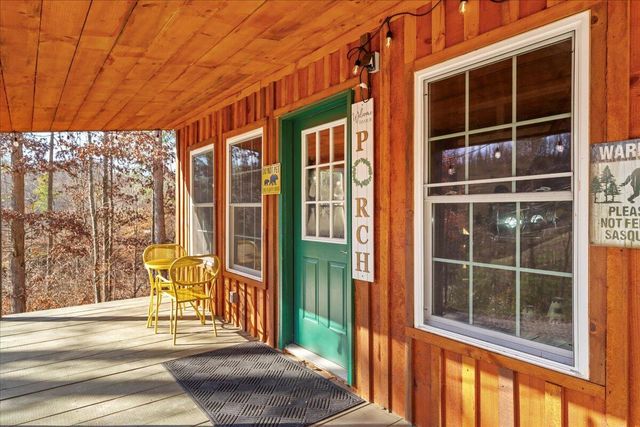 16 Hickory Lane, Campton, KY 41301