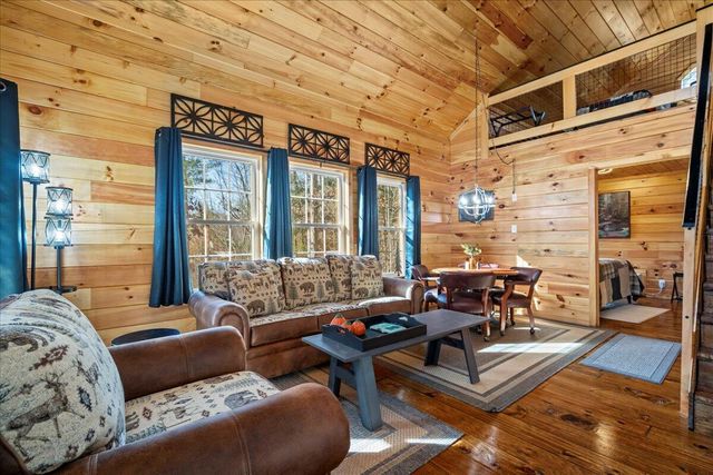 16 Hickory Lane, Campton, KY 41301