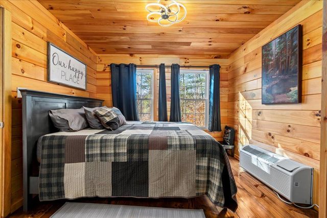 16 Hickory Lane, Campton, KY 41301