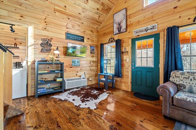 16 Hickory Lane, Campton, KY 41301