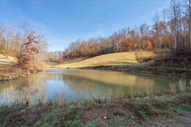 16 Hickory Lane, Campton, KY 41301
