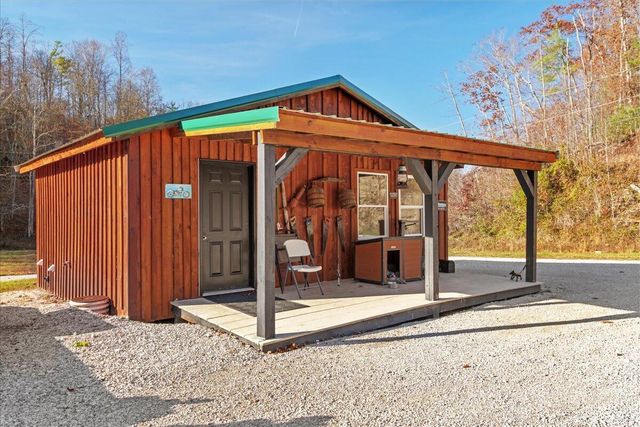 16 Hickory Lane, Campton, KY 41301