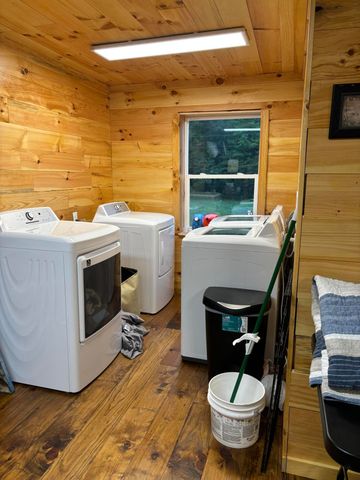 16 Hickory Lane, Campton, KY 41301